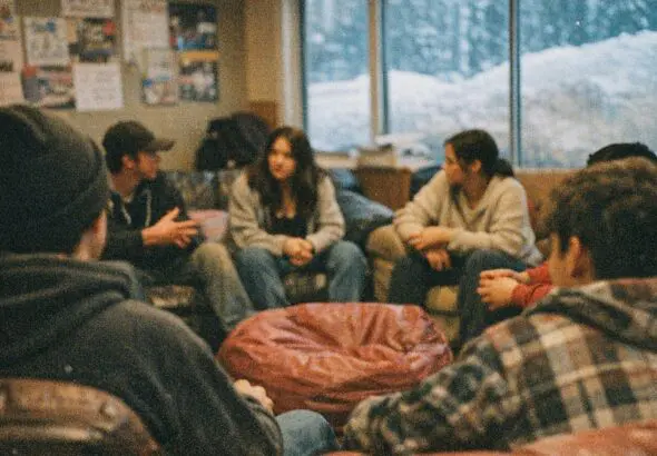 huddle-youth-hub-thompson-consultation