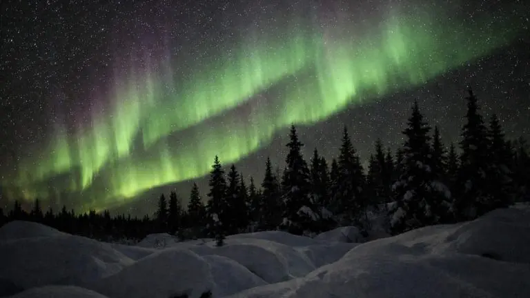 Northern Lights Alert: Increased Auroral Activity Forecast for Thompson on March 3 - AI Generated Image