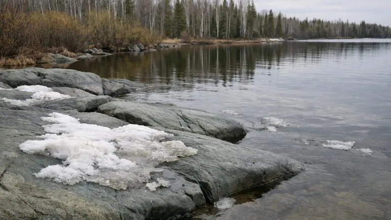 Manitoba Geological Report Identifies Carveable Soapstone Deposit 25 km South of Thompson - AI Generated Image